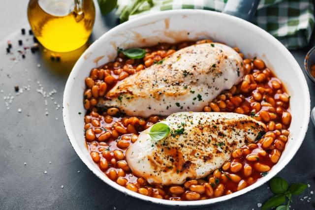 Tuscan Chicken with Beans